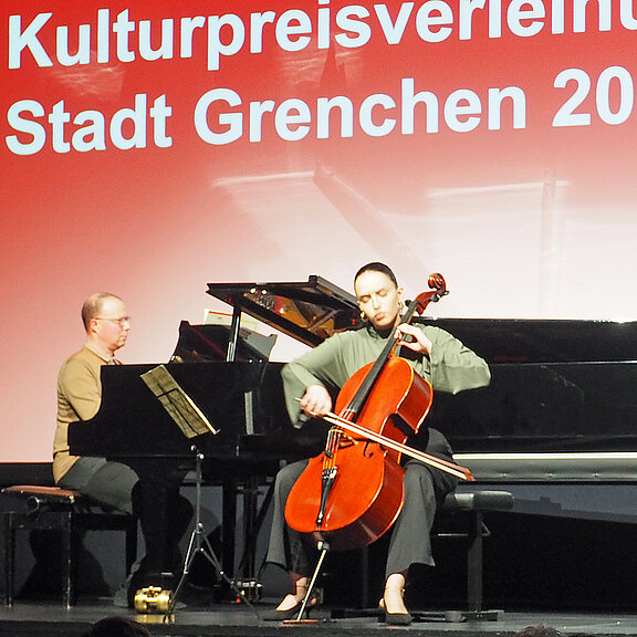 Aleyna Noyan, Cello